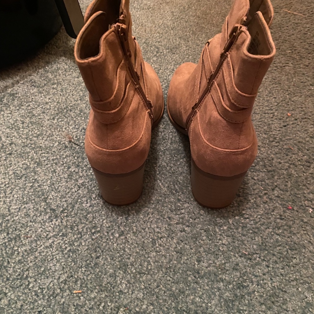 Boots - Picture 2 of 3